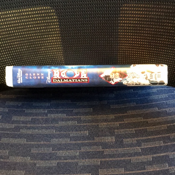 ***6 for $25*** Disney ** 101 Dalmatians ** VHS 📼 tape ~ Live action movie 🎥 - Picture 3 of 5